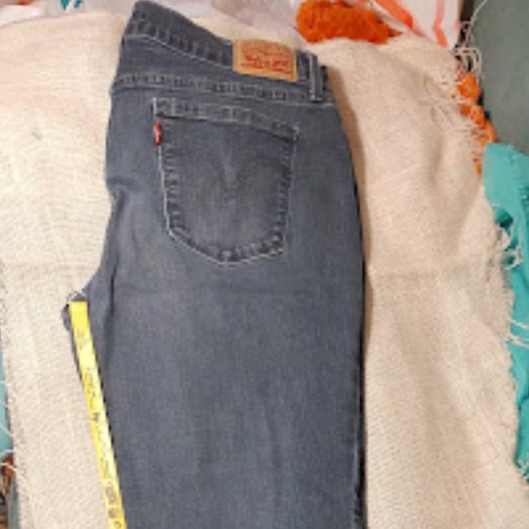 LEVI STRAUSS straight leg jeans - Picture 5 of 6